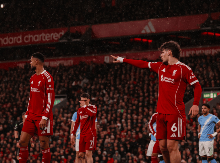 8场狂赚9000万英镑!英媒曝利物浦无缘欧冠将损失2亿英镑，斯洛特将被解雇